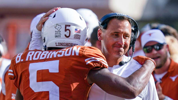 Bjan Robinson, Steve Sarkisian